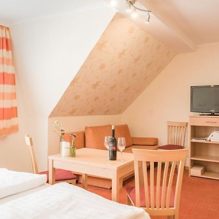 Haus Kranixfeld-Fischl Otel Mörbisch am See Dış mekan fotoğraf