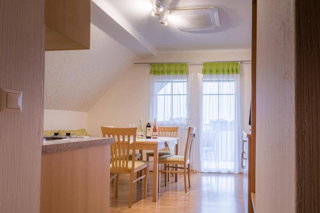 Haus Kranixfeld-Fischl Otel Mörbisch am See Dış mekan fotoğraf