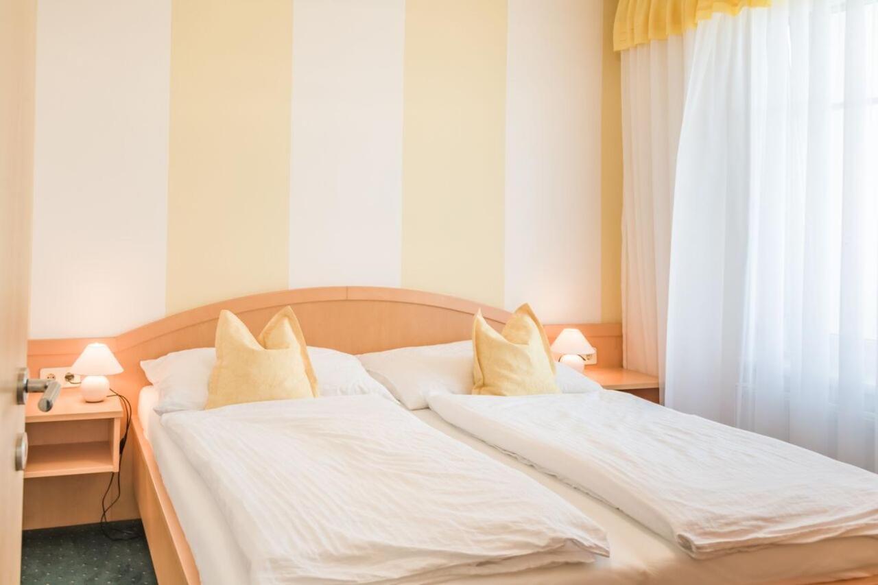 Haus Kranixfeld-Fischl Otel Mörbisch am See Dış mekan fotoğraf